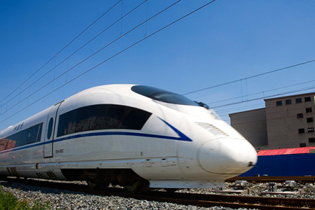 时速380km动车和9600kw货运机车